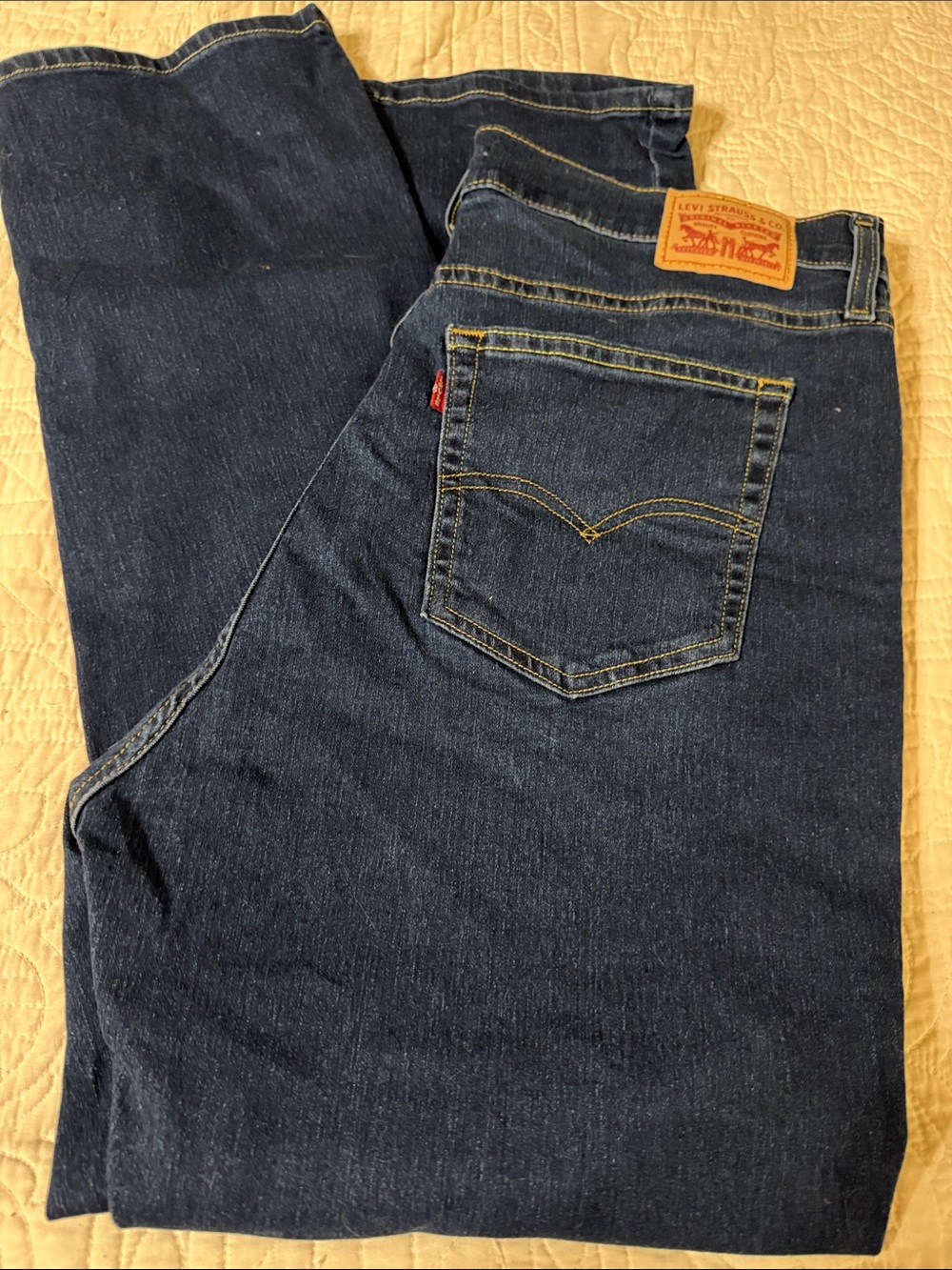 Levi's 724 Stretchy High-Rise Women's Jeans in Dark Indigo Straight leg.